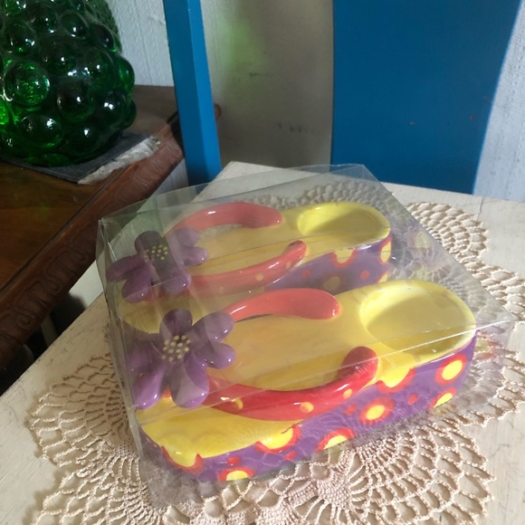 Ceramic Flip Flop Tea-light Holders - Picture 6 of 8